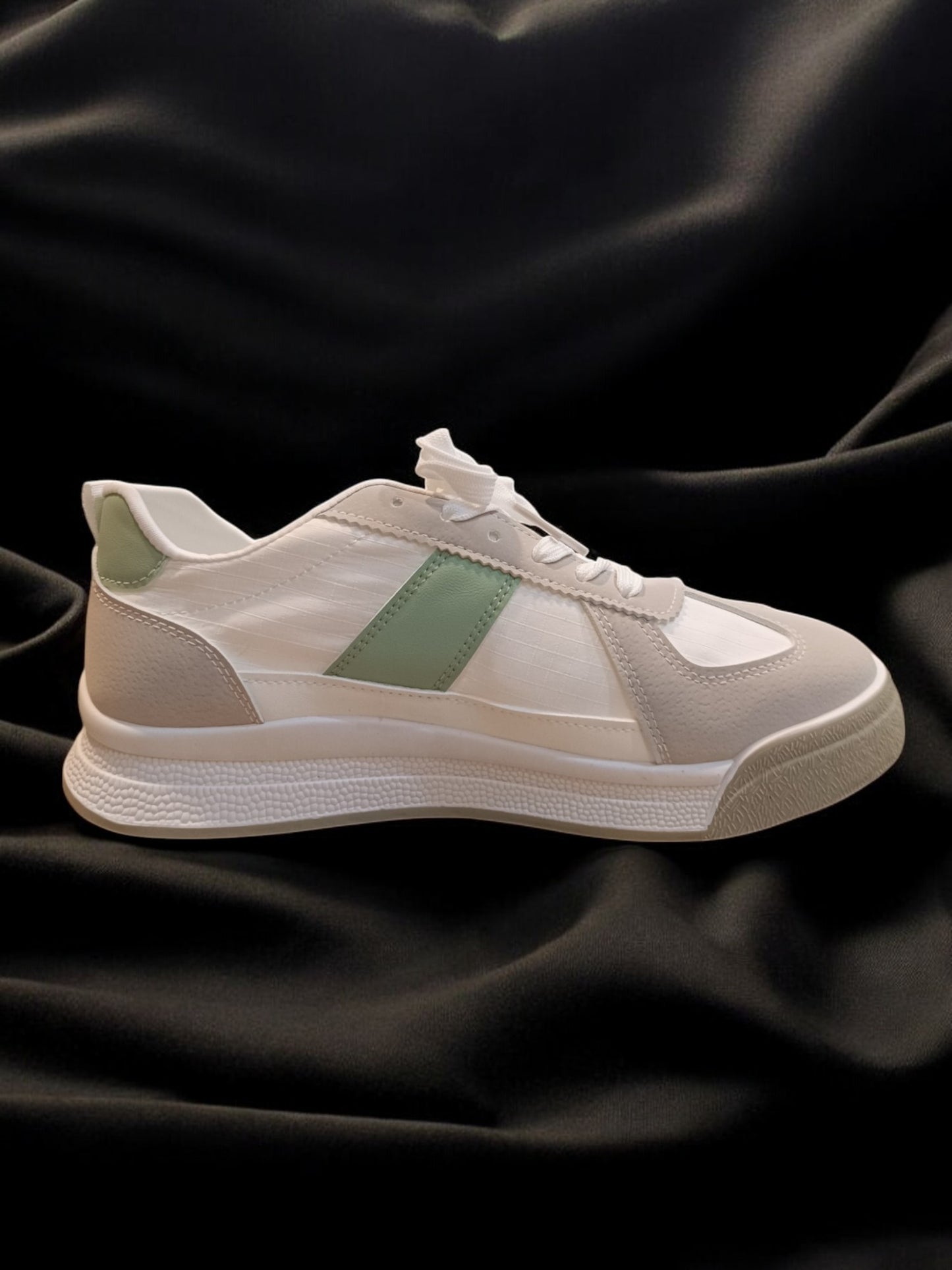 Aces Skywalk Urban green Men