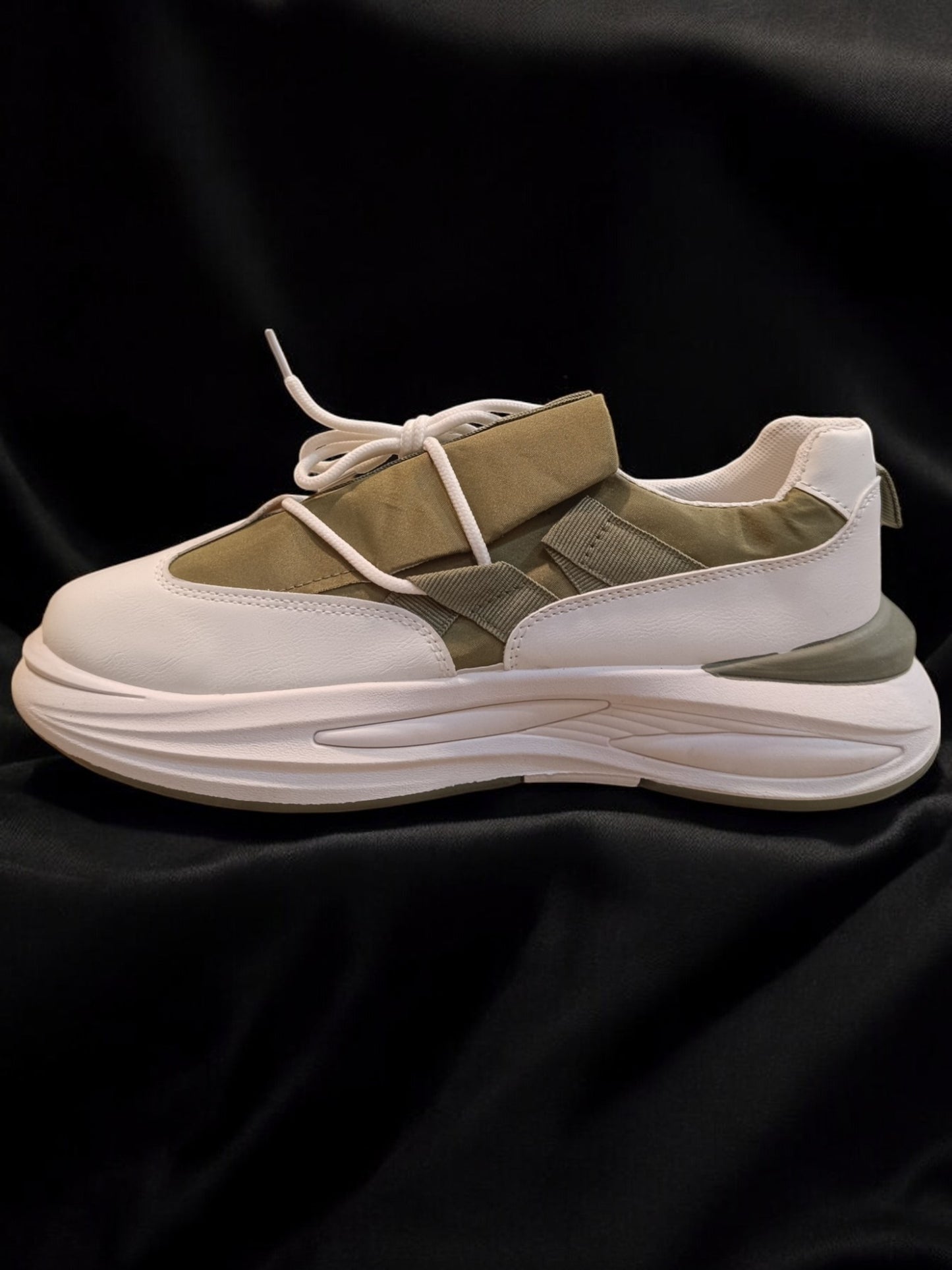 Aces Gravity Athletic Sneaker Two Tone White and Olive Green for Men